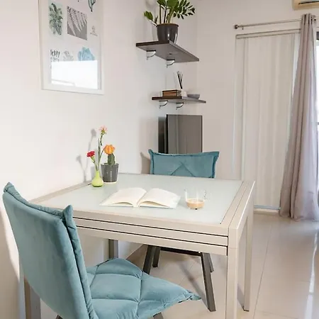 Cozy 1bdr Penthouse In Gzira! Near Front And Wifi