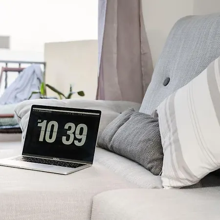 Cozy 1bdr Penthouse In Gzira! Near Front And Wifi Διαμέρισμα