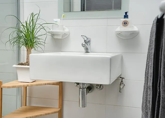 Cozy 1bdr Penthouse In Gzira! Near Front And Wifi Gzira